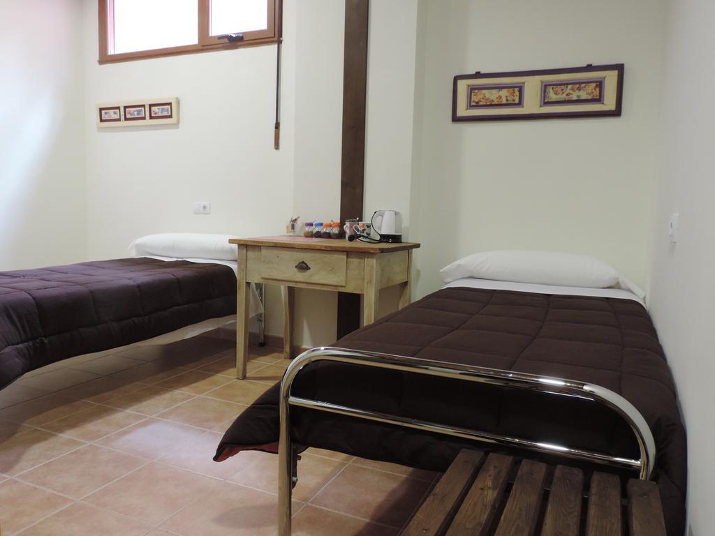 Albergue Santo Tomas De Canterbury 莱昂 外观 照片