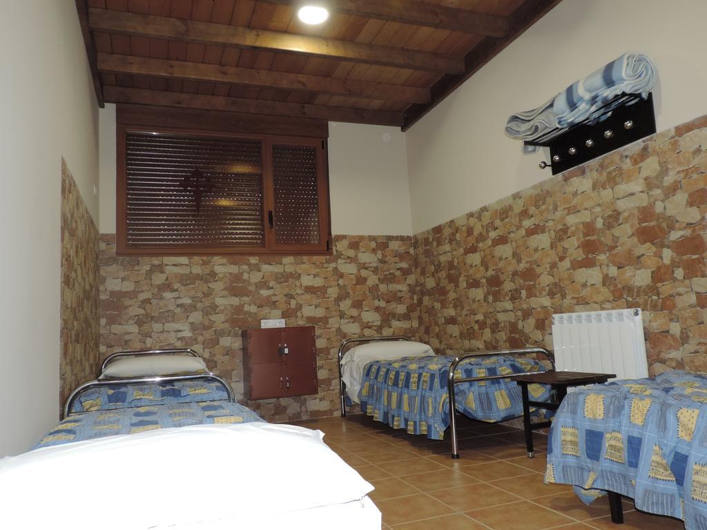 Albergue Santo Tomas De Canterbury 莱昂 外观 照片